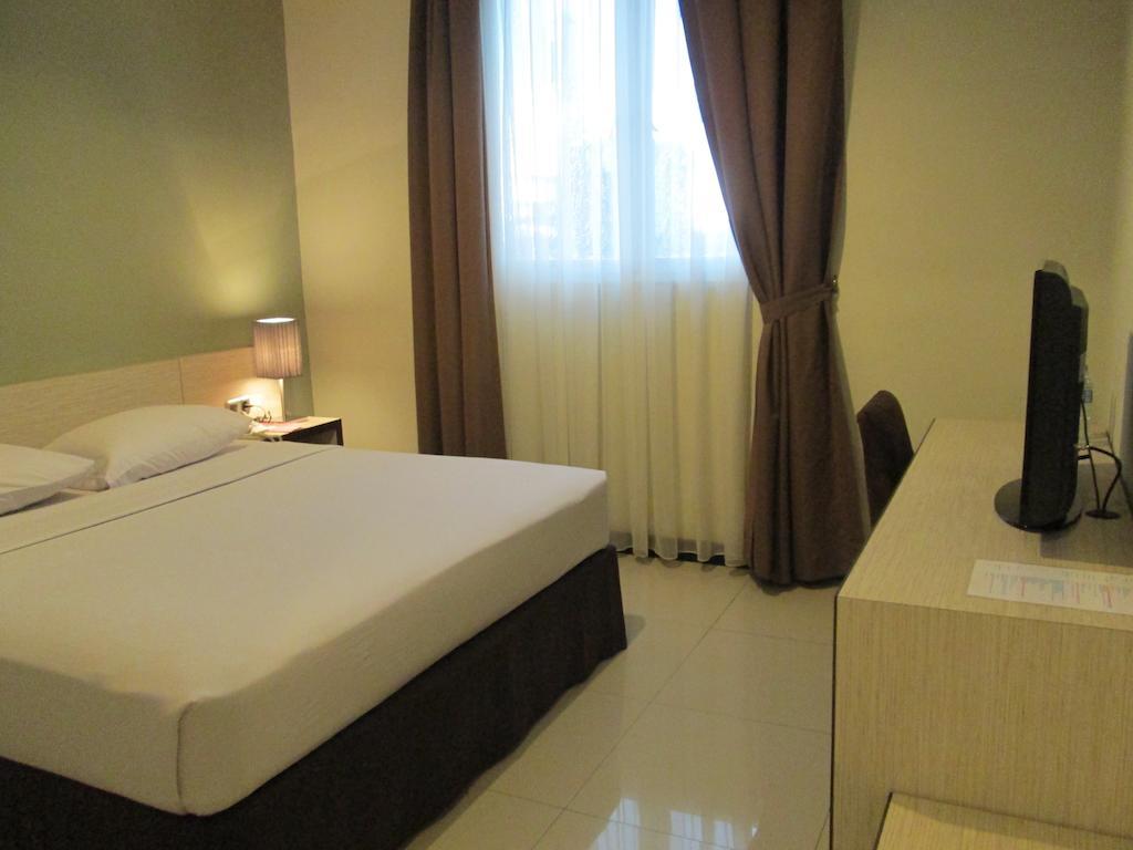 N3 Hotel Jakarta Værelse billede