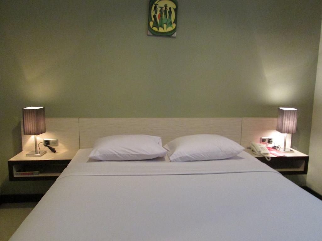 N3 Hotel Jakarta Værelse billede
